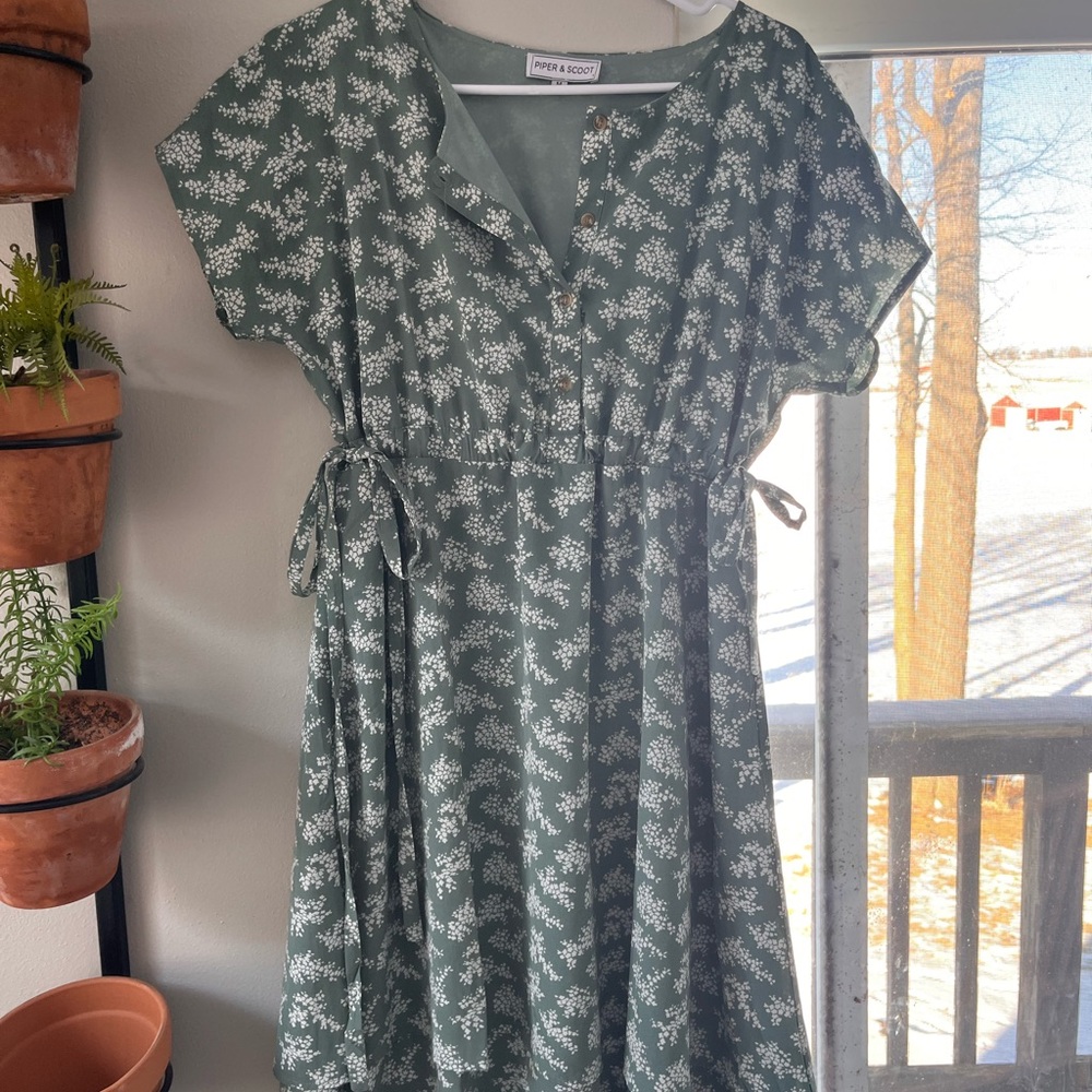 Piper & Scoot Green Floral Midi Dress